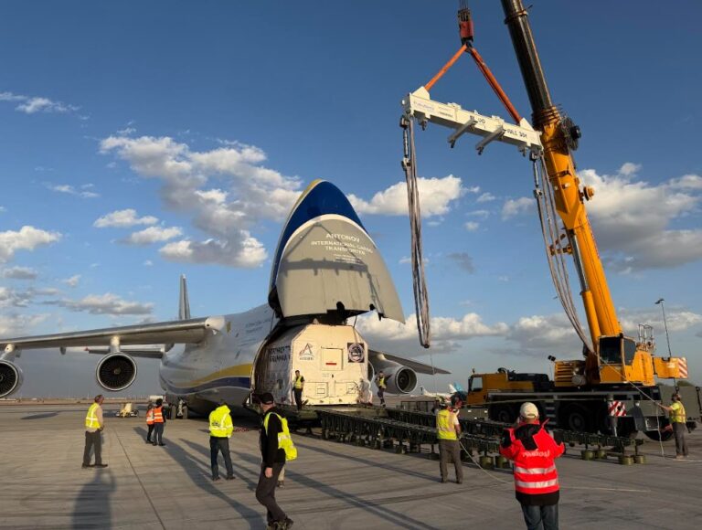 An-124 Thales Alenia 1