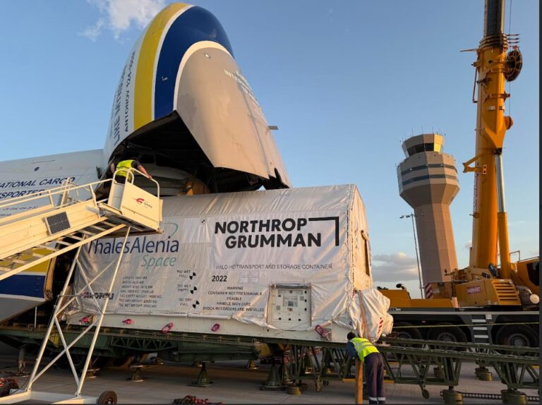 An-124 Thales Alenia 4