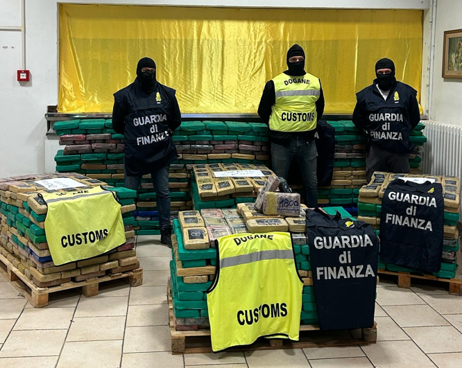 Sequestro cocaina Livorno Adm Finanza