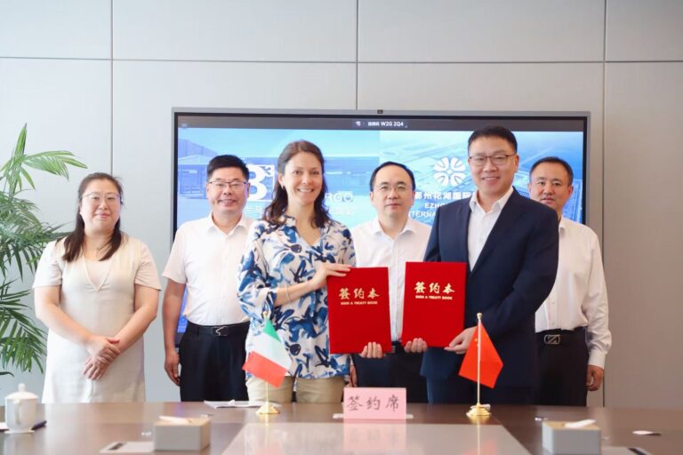 BCUBE Air Cargo – MLE – HUBEI APT Agreement foto 2