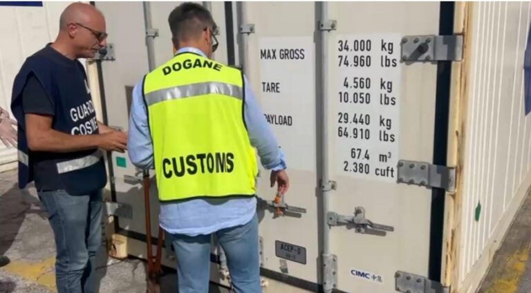 Container sequetro Livorno pesce Senegal 2