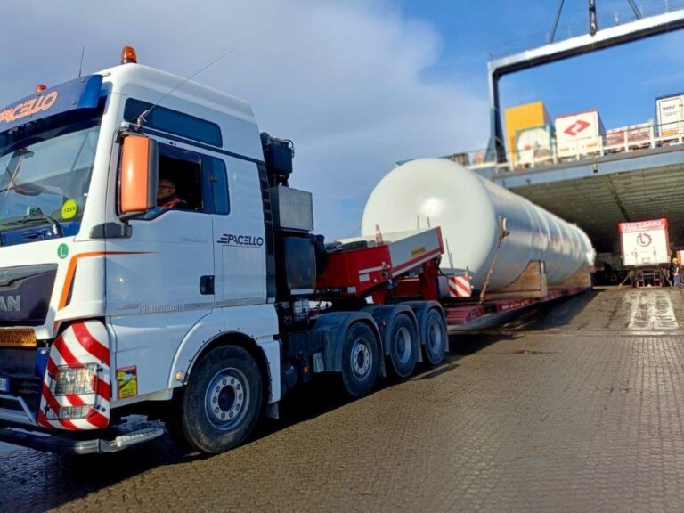 Pacello SHipping Grendi Line colonna Eni 2