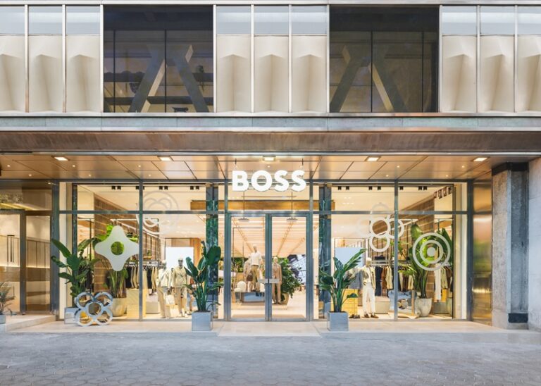 BOSS_Store_Barcelona_Paseo_de__Gracia_1