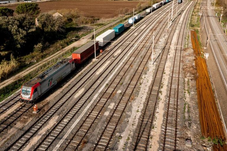 FS LOGISTIX LOGTAINER – treno container