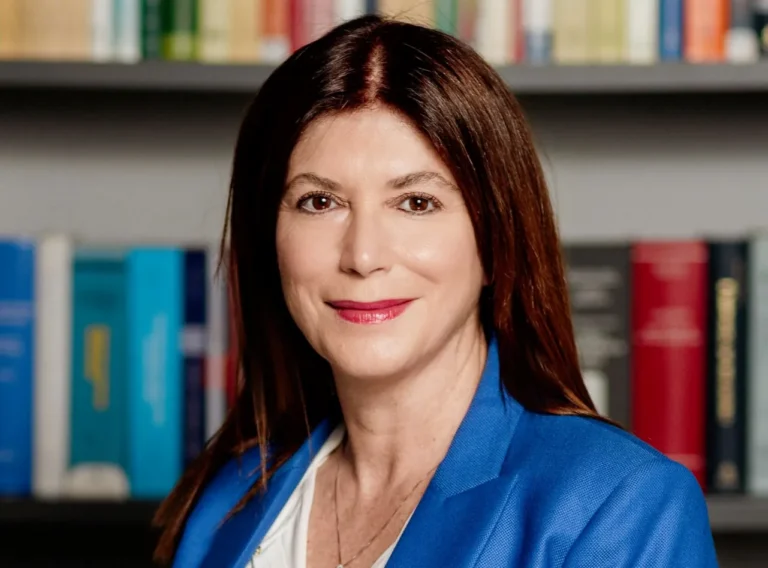 Sara-Armella