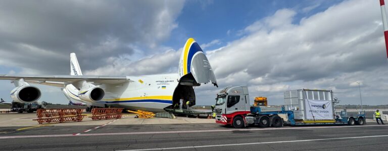 Antonov An-124 Transmec scambiatore (2)